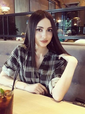 Полина